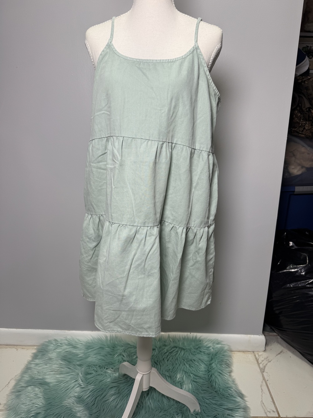 Double Zero Women's Tiered Mini Dress Sage Green Size Large Cotton Boho Summer